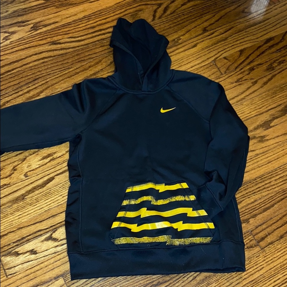 Boys Nike black and yellow lightening hoodie
